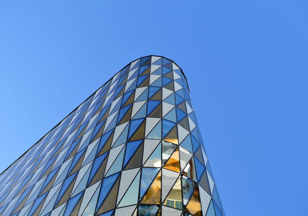 推特这句到底想表达什么?从术语多不等于更专业入手,先把结论降到“可能”(先把链条走通)